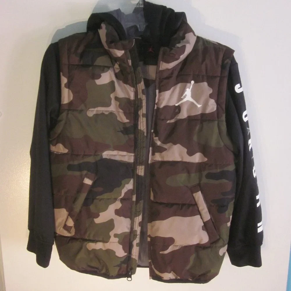 NIKE 1980's Vintage Air Jordan Boys Size M  Puffer Camo Hoodie Jacket 38